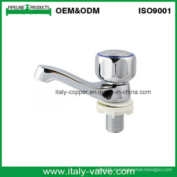 Italia cobre de calidad de pulido latón lavabo Tap (AV2073)